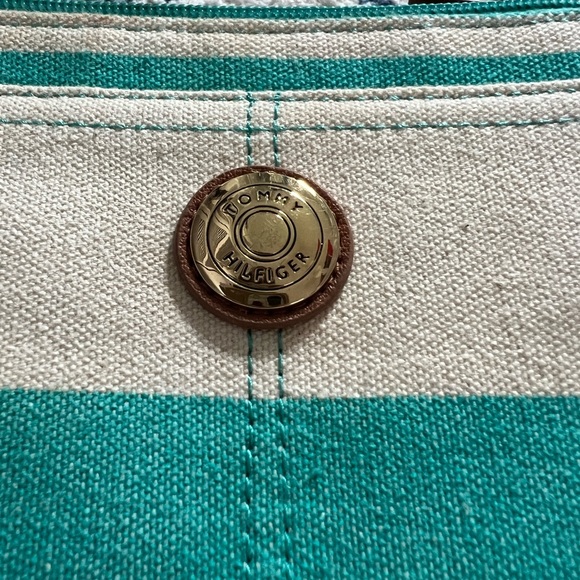 Tommy Hilfiger bag - Picture 2 of 4